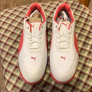New without tags Puma Women’s Sz 8.5 golf shoes